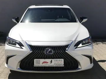 Lexus Seria ES 300h Executive