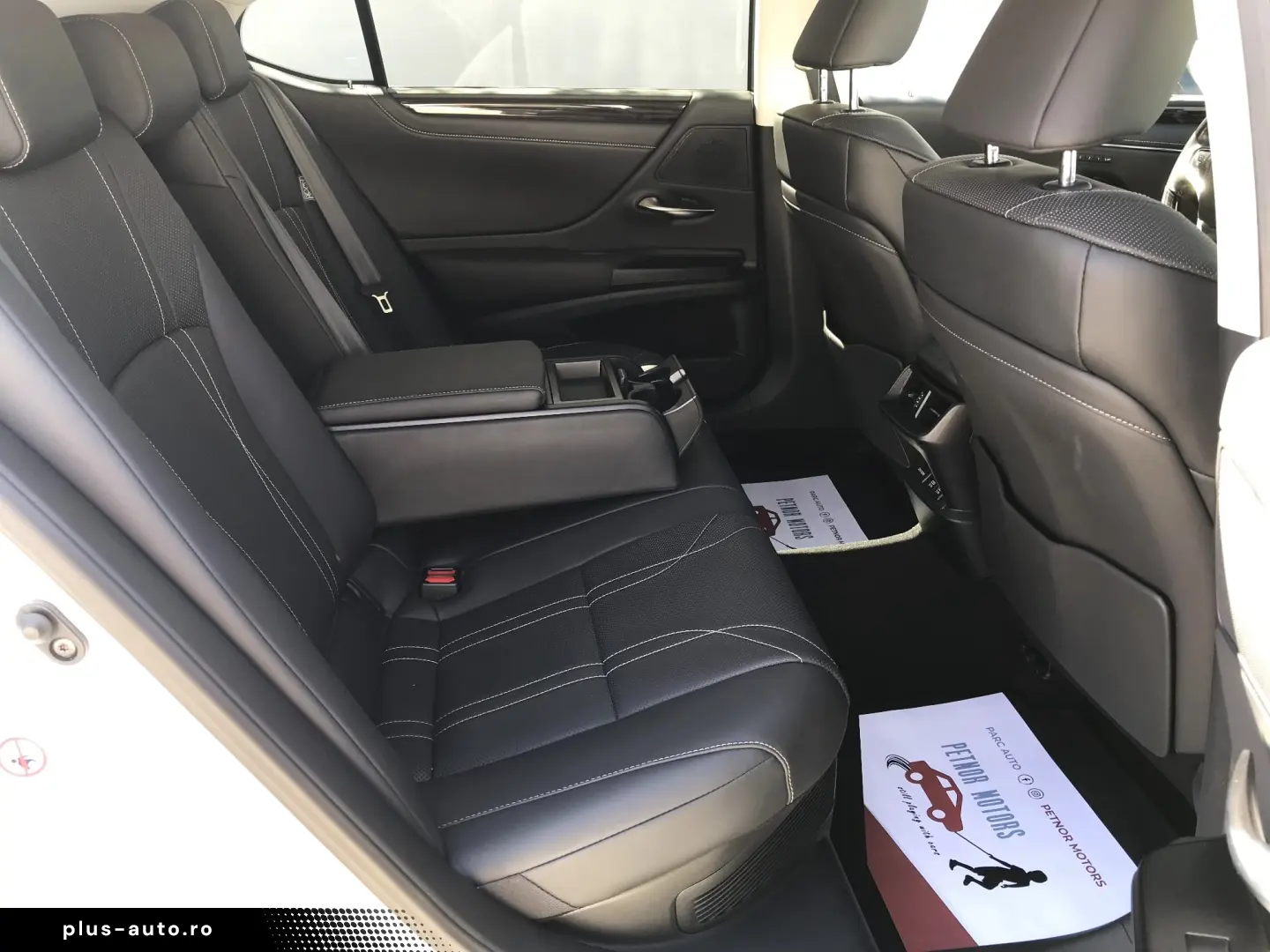 Lexus Seria ES 300h Executive