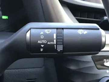 Lexus Seria ES 300h Executive