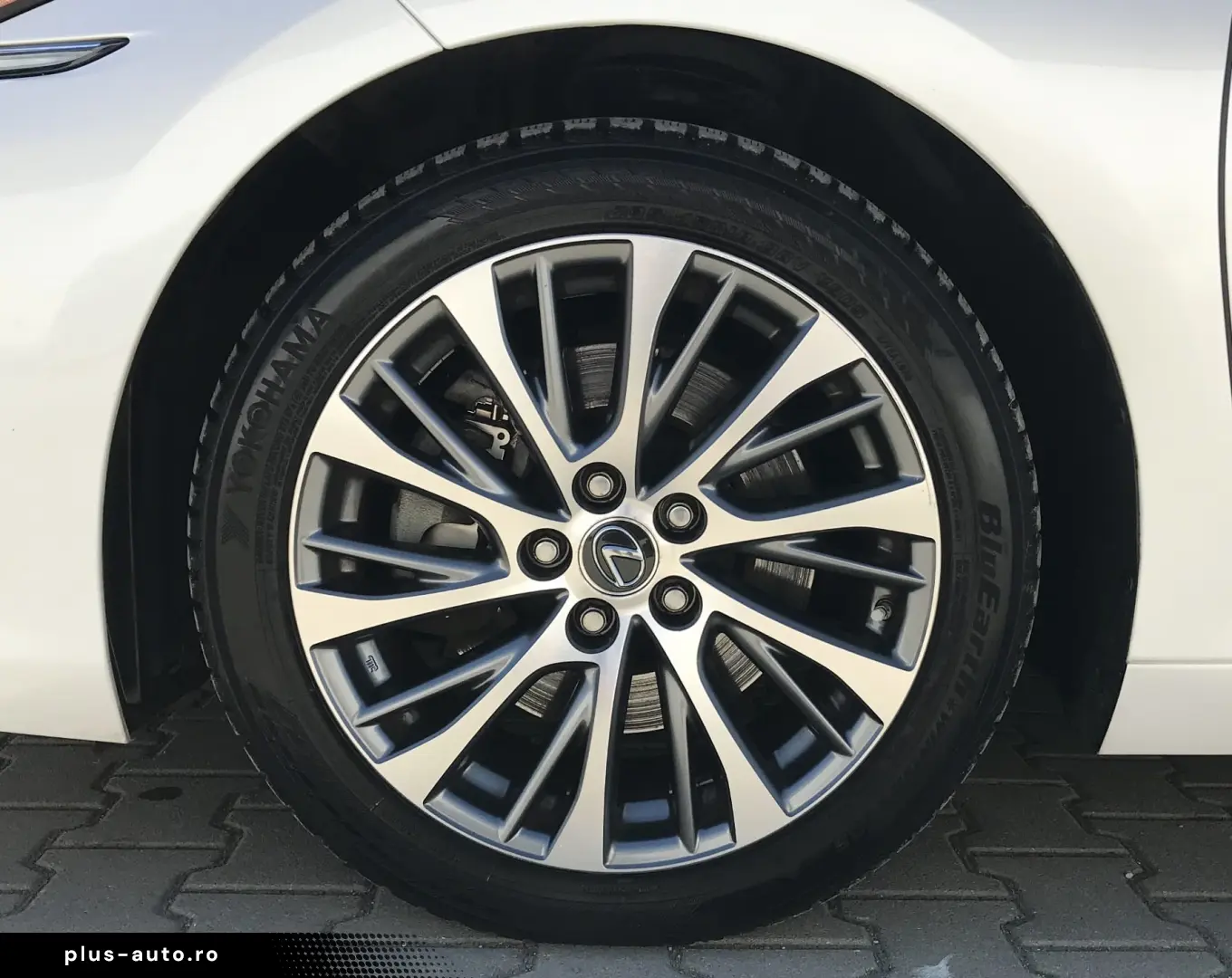Lexus Seria ES 300h Executive