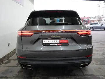 PORSCHE Cayenne E-Hybrid PANO HeadUp MATRIX AHK BOSE 21z