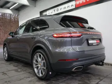 PORSCHE Cayenne E-Hybrid PANO HeadUp MATRIX AHK BOSE 21z