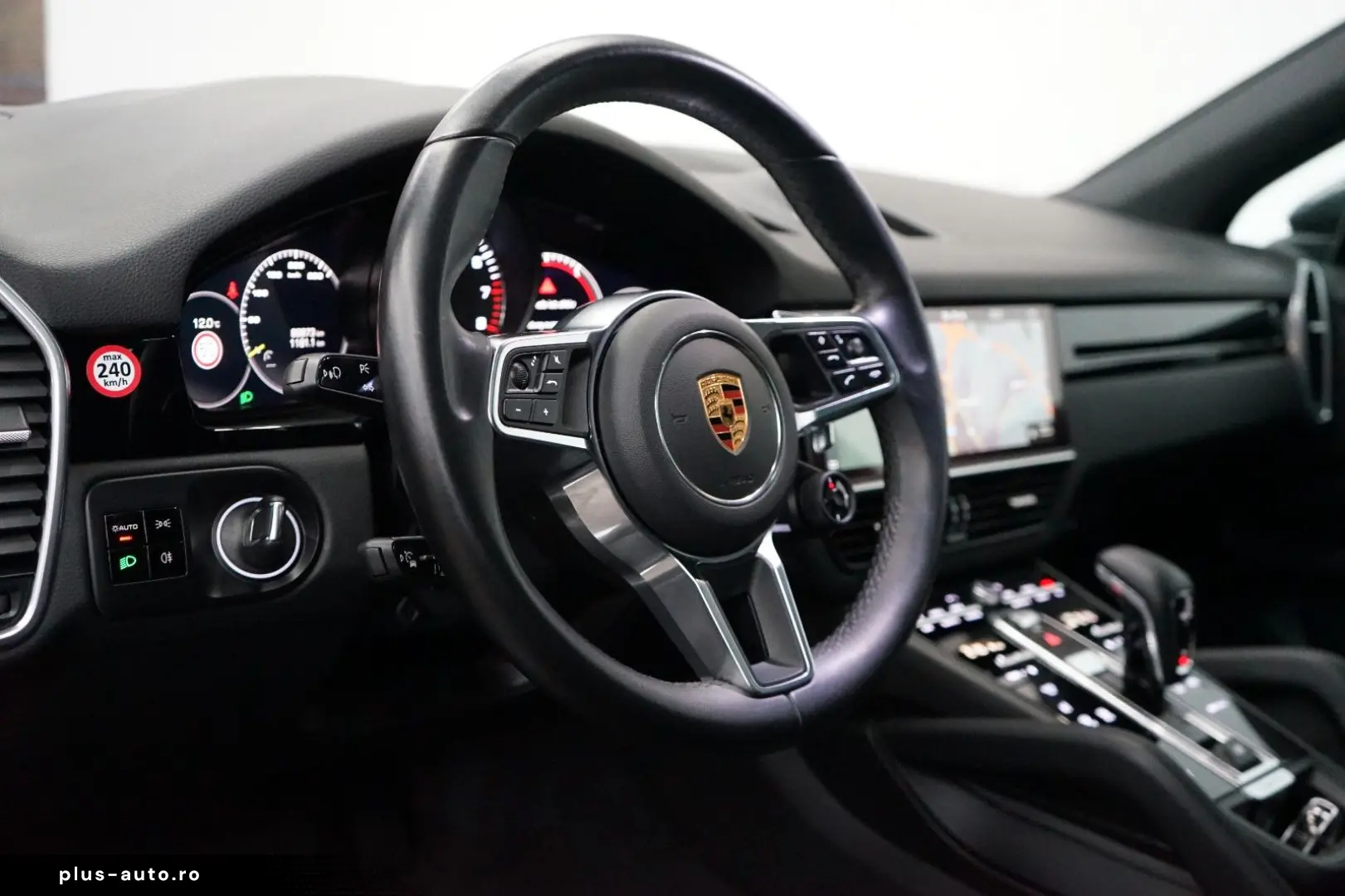 PORSCHE Cayenne E-Hybrid PANO HeadUp MATRIX AHK BOSE 21z