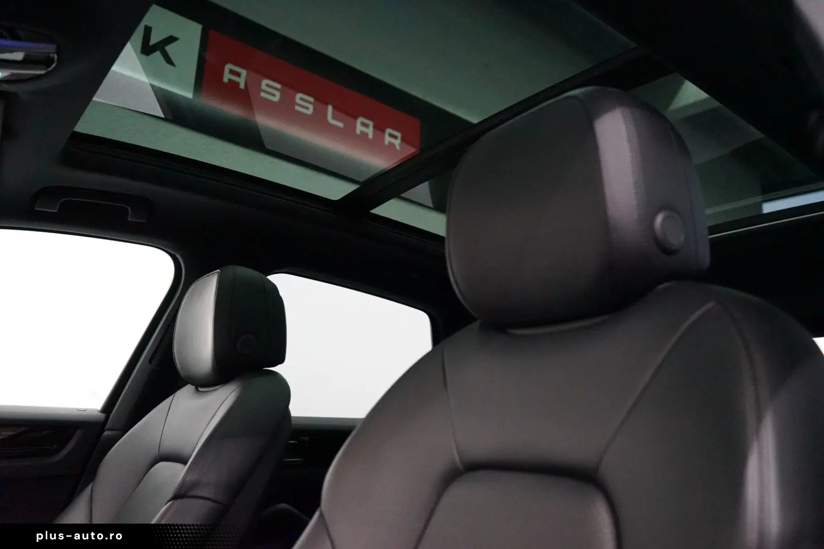 PORSCHE Cayenne E-Hybrid PANO HeadUp MATRIX AHK BOSE 21z