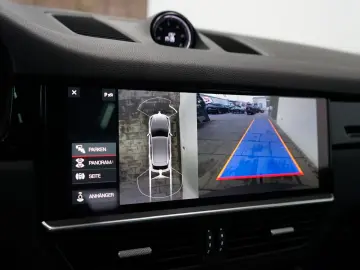 PORSCHE Cayenne E-Hybrid PANO HeadUp MATRIX AHK BOSE 21z
