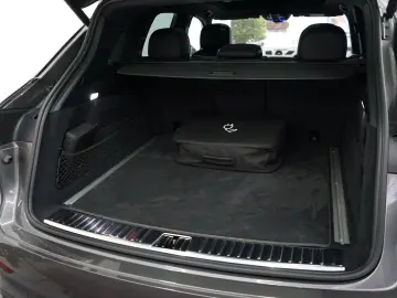 PORSCHE Cayenne E-Hybrid PANO HeadUp MATRIX AHK BOSE 21z