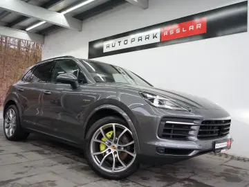 PORSCHE Cayenne E-Hybrid PANO HeadUp MATRIX AHK BOSE 21z