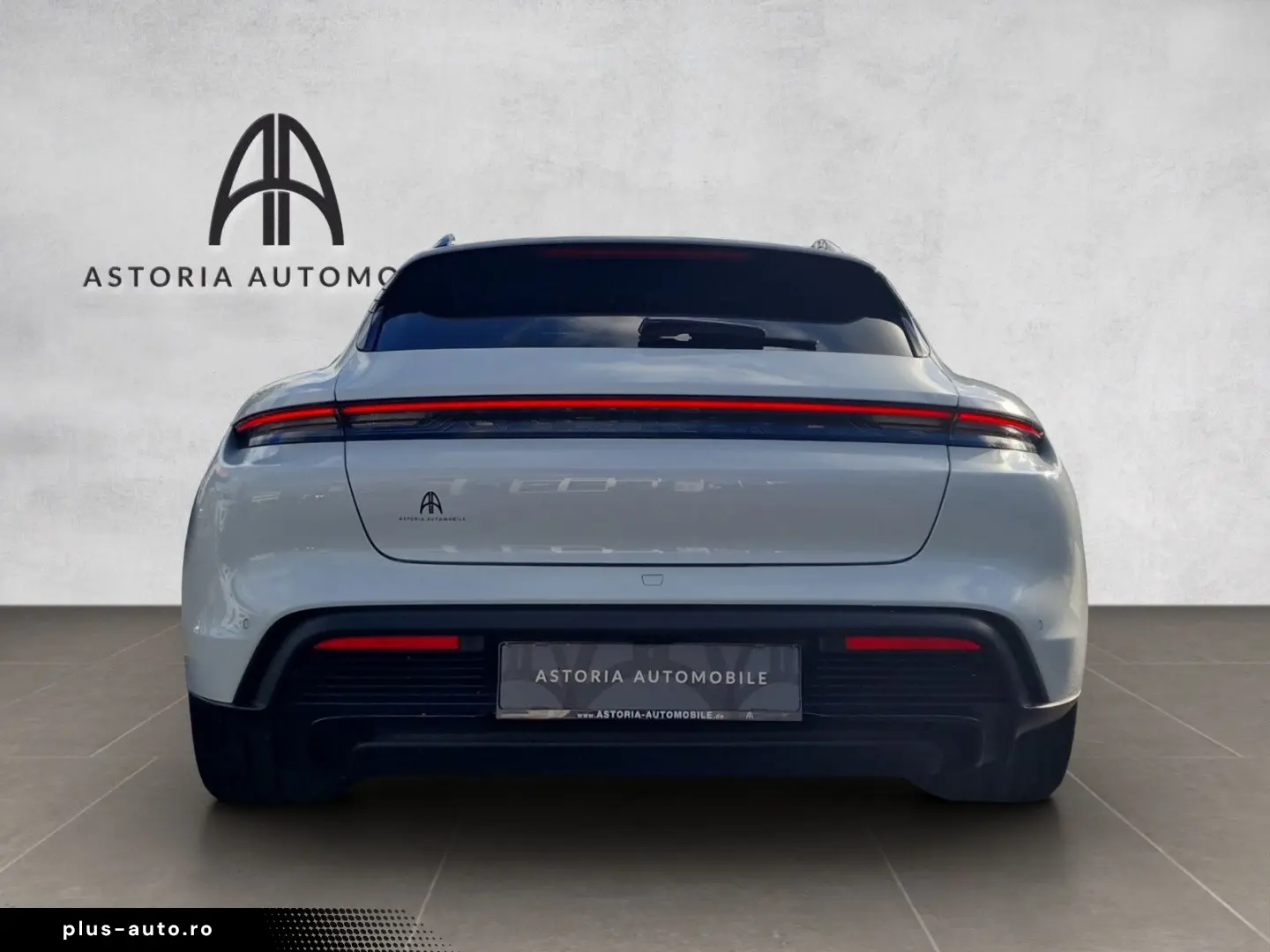 PORSCHE Taycan GTS ST Pano Bose 360 PVTS HuD Vierradlenk
