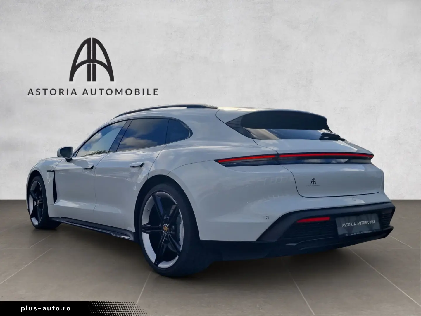 PORSCHE Taycan GTS ST Pano Bose 360 PVTS HuD Vierradlenk