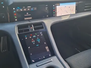 PORSCHE Taycan GTS ST Pano Bose 360 PVTS HuD Vierradlenk