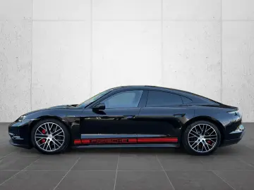 PORSCHE Taycan 4S BOSE PANO 20 Zoll