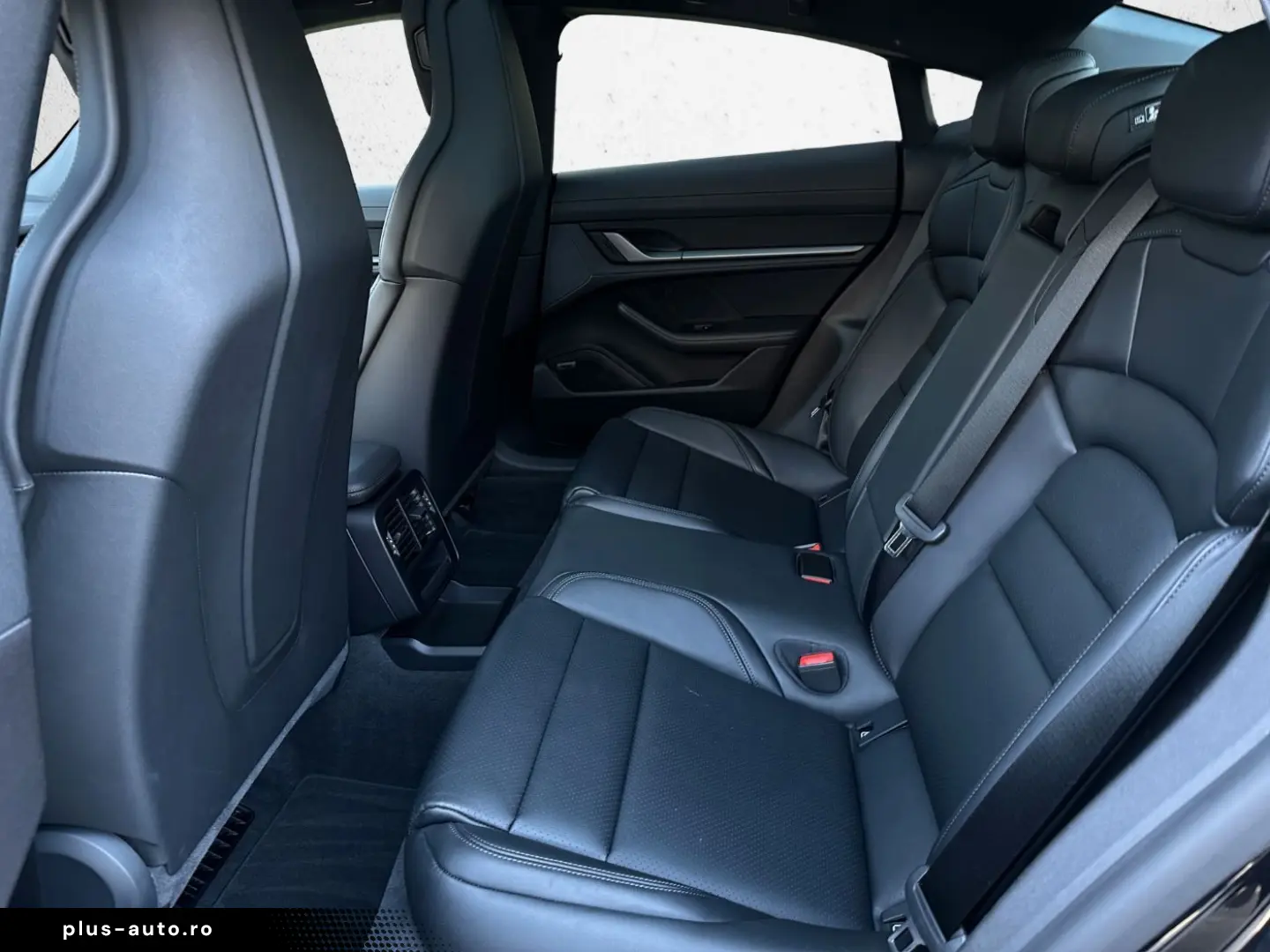 PORSCHE Taycan 4S BOSE PANO 20 Zoll