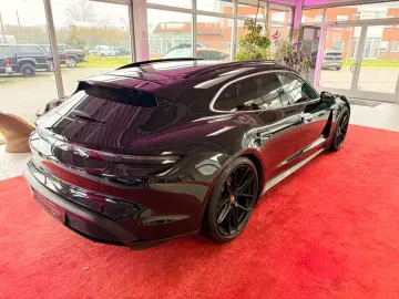 PORSCHE Taycan Sport Turismo 4S Sportchrono Pano Inno 21