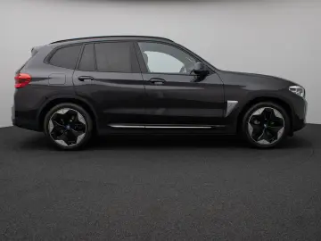 BMW iX3 Impressive Panorama 360 HUD DAB H K Sport