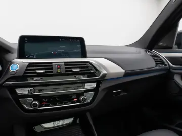 BMW iX3 Impressive Panorama 360 HUD DAB H K Sport