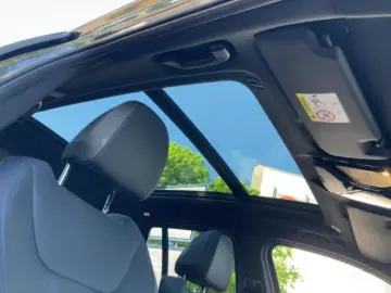 BMW iX3 Sportpaket HUD AD El. Fondsitzverst. Navi Le