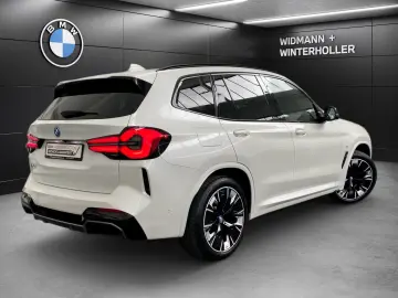 BMW iX3 M Sport HUD Pano DA Prof. H K 20´´ PA