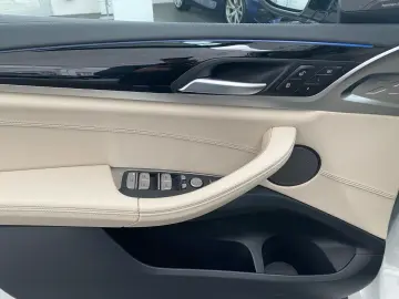 BMW iX3 M Sport HUD Pano DA Prof. H K 20´´ PA