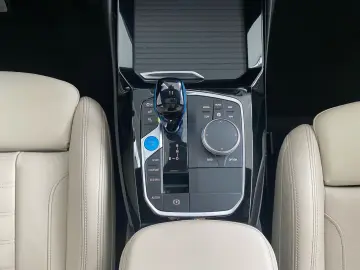 BMW iX3 M Sport HUD Pano DA Prof. H K 20´´ PA