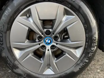 BMW iX1 xDrive 30 AD Navi Digitales Cockpit Soundsys