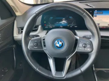 BMW iX1 xDrive 30 AD Navi Digitales Cockpit Soundsys