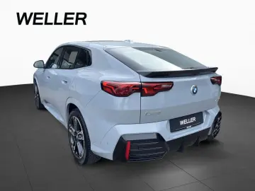 BMW iX2 eDrive20 M SPORT AdpLED DriveAss  ParkAss
