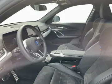 BMW iX2 eDrive20 M SPORT AdpLED DriveAss  ParkAss