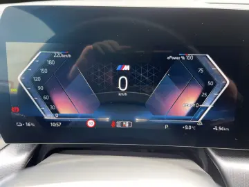 BMW iX2 eDrive20 M SPORT AdpLED DriveAss  ParkAss