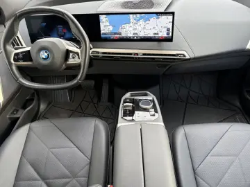 BMW iX xDrive40 Sportpaket LC-Pro DA HUD RFK H K LED
