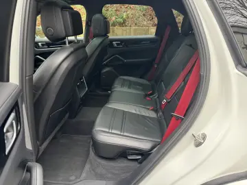 PORSCHE Cayenne S Matrix Chrono Pano Bose Softclose