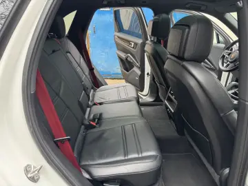 PORSCHE Cayenne S Matrix Chrono Pano Bose Softclose