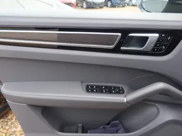 PORSCHE Cayenne E-Hybrid S.Heft Head-up Bose Matrix-LED
