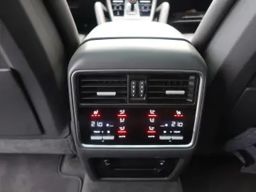PORSCHE Cayenne E-Hybrid S.Heft Head-up Bose Matrix-LED