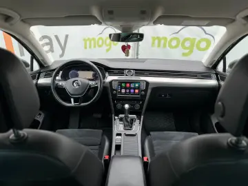 VOLKSWAGEN PASSAT B8