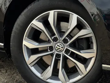 VOLKSWAGEN PASSAT B8