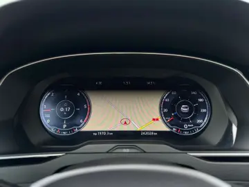 VOLKSWAGEN PASSAT B8