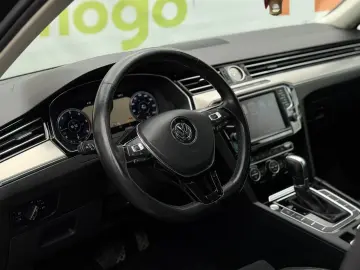 VOLKSWAGEN PASSAT B8