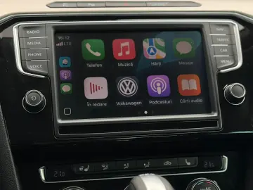 VOLKSWAGEN PASSAT B8