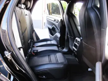 PORSCHE Cayenne Tiptronic S 1.HD dt.Fzg.Platinum Edition