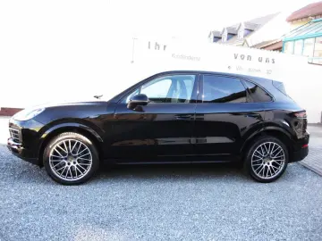 PORSCHE Cayenne Tiptronic S 1.HD dt.Fzg.Platinum Edition