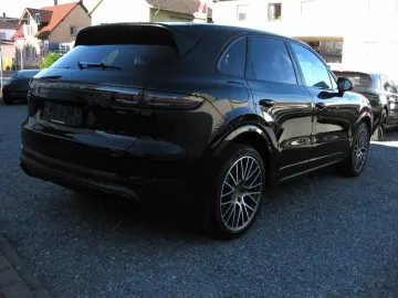 PORSCHE Cayenne Tiptronic S 1.HD dt.Fzg.Platinum Edition
