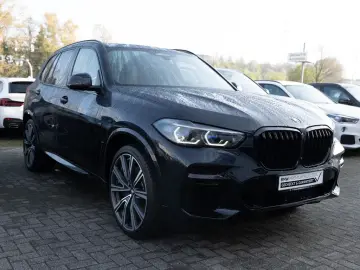 BMW X5 PANO HUD 360  LASER LED SITZBELÜFTUNG M50i