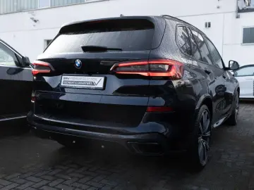BMW X5 PANO HUD 360  LASER LED SITZBELÜFTUNG M50i