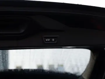 BMW X5 PANO HUD 360  LASER LED SITZBELÜFTUNG M50i
