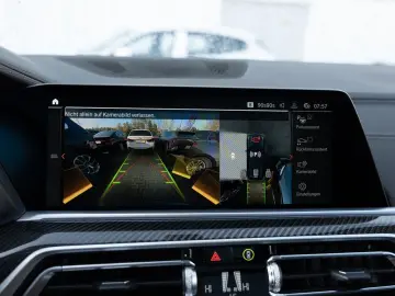 BMW X5 PANO HUD 360  LASER LED SITZBELÜFTUNG M50i