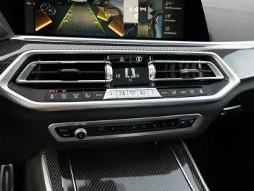 BMW X5 PANO HUD 360  LASER LED SITZBELÜFTUNG M50i