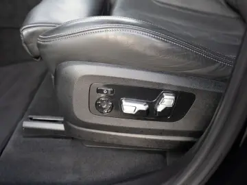 BMW X5 PANO HUD 360  LASER LED SITZBELÜFTUNG M50i