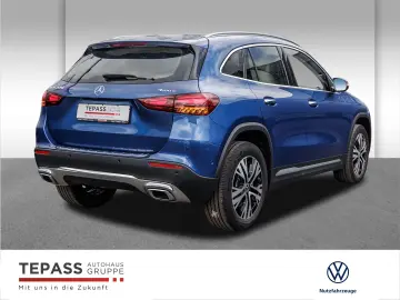 MERCEDES-BENZ GLA 220 Progressive ADVANCED-PLUS WINTER-PLUS
