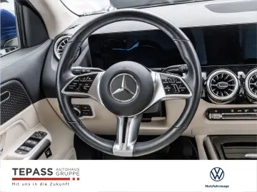 MERCEDES-BENZ GLA 220 Progressive ADVANCED-PLUS WINTER-PLUS