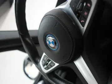 BMW X5 xDrive50e M Sport Leder Kamera HUD H&K Wide A
